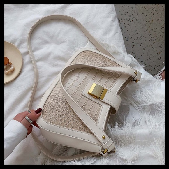 NEW LILLY Crossbody Shoulder Bag - Picture 5 of 5